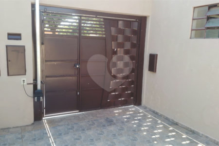 Casa à venda com 2 quartos, sendo 1 suíte,  em Vila Judite, Itapetininga, SP