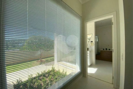 Casa à venda com 4 suítes no condomínio Ipê Velho, Vinhedo - SP