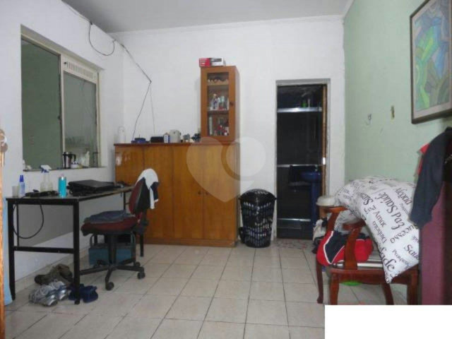Casa de Vila à venda com 6 quartos em Jardim Peri, São Paulo, SP