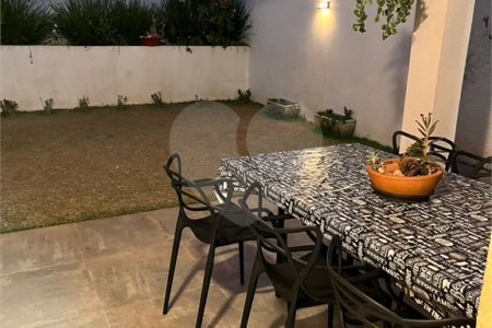 Casa à venda com 3 quartos, sendo 1 suíte,  no condomínio Villagio Imperiale, Louveira - SP
