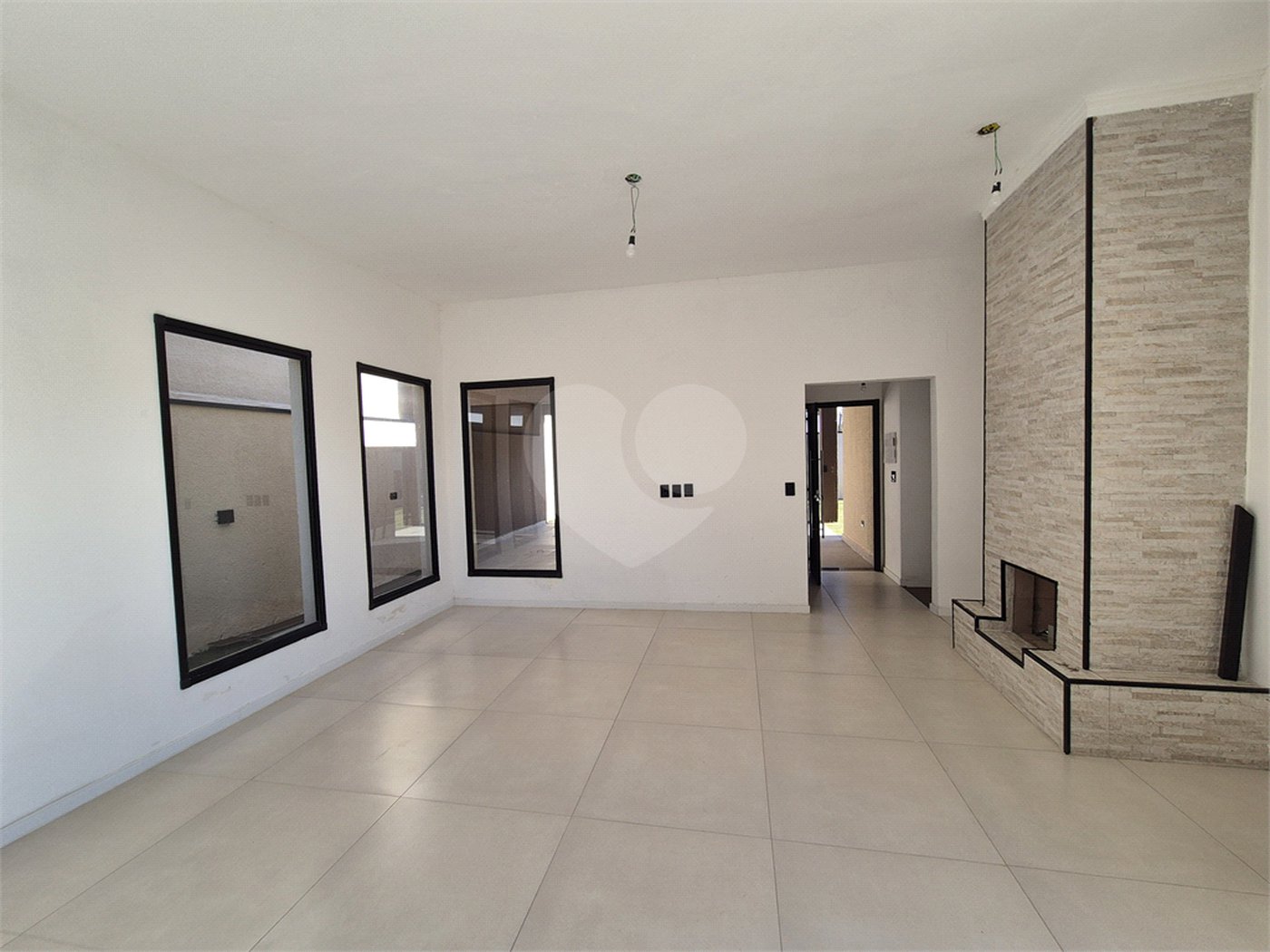 Casa à venda com 3 quartos, sendo 1 suíte, em Jardim Paraíso da Usina, Atibaia, SP