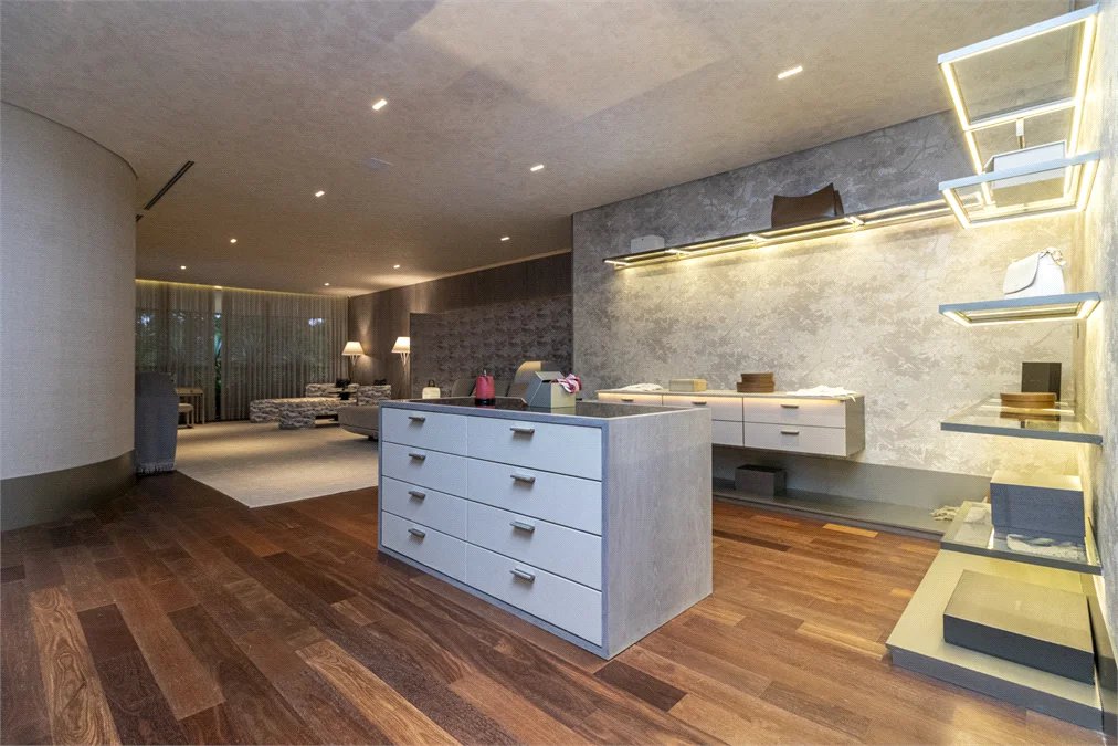 Apartamento à venda com 4 suítes em Jardim Guedala, São Paulo, SP