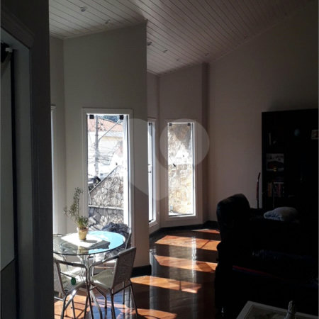 Sobrado à venda com 4 quartos, sendo 3 suítes, em Vila Mazzei, São Paulo, SP
