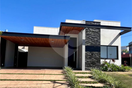 Casa à venda com 3 suítes em Residencial Village Damha III, Araraquara, SP
