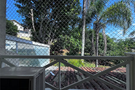 Casa à venda com 3 quartos, sendo 1 suíte,  no condomínio Villagio da Granja, Cotia - SP