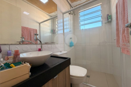 Casa à venda com 3 quartos, sendo 1 suíte, no condomínio Village Sarriá, Sorocaba - SP