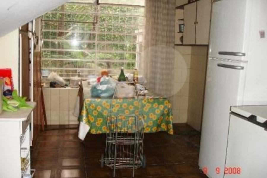 Sobrado à venda com 5 quartos, sendo 3 suítes,  em Vila Irmãos Arnoni, São Paulo, SP