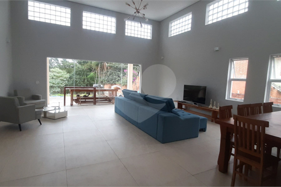 Casa à venda com 3 suítes no condomínio Alpes de Mairiporã, Mairiporã - SP