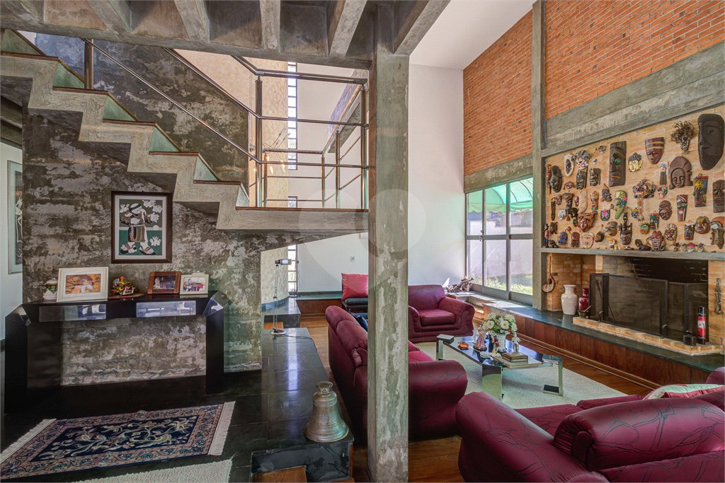 Casa à venda com 3 suítes em Interlagos, São Paulo, SP