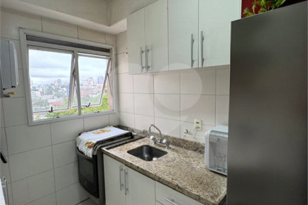 Apartamento à venda com 3 quartos, sendo 1 suíte, em Vila Gilda, Santo André, SP