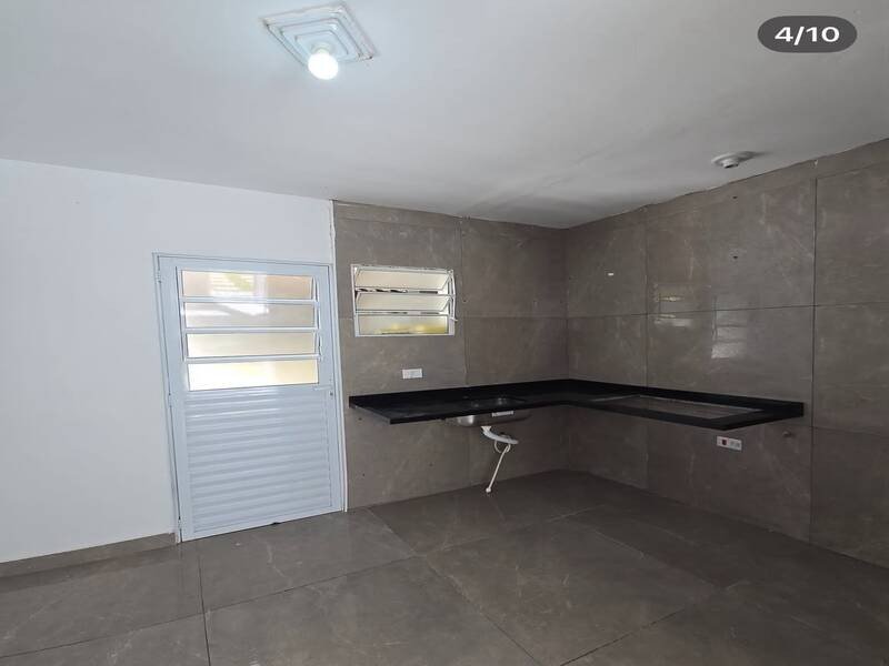 Sobrado à venda com 2 quartos no condomínio Ville de Vie 2, Cotia - SP