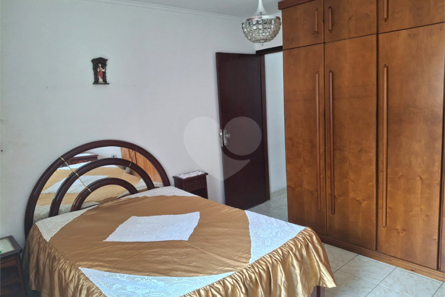 Sobrado à venda com 4 quartos em Limão, São Paulo, SP