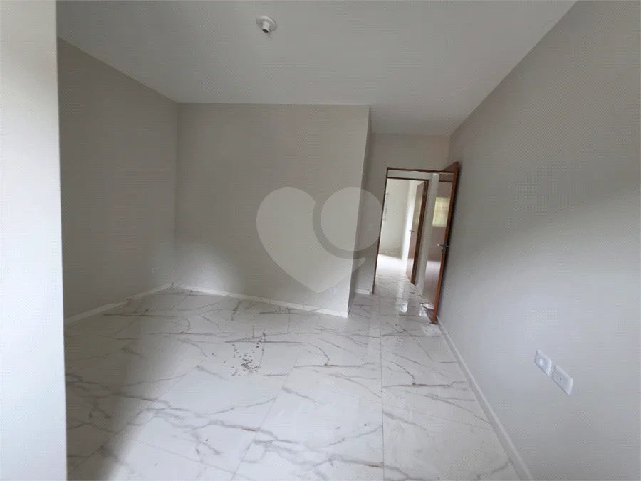 Sobrado à venda com 2 quartos, sendo 1 suíte, em Vila Clarice, São Paulo, SP