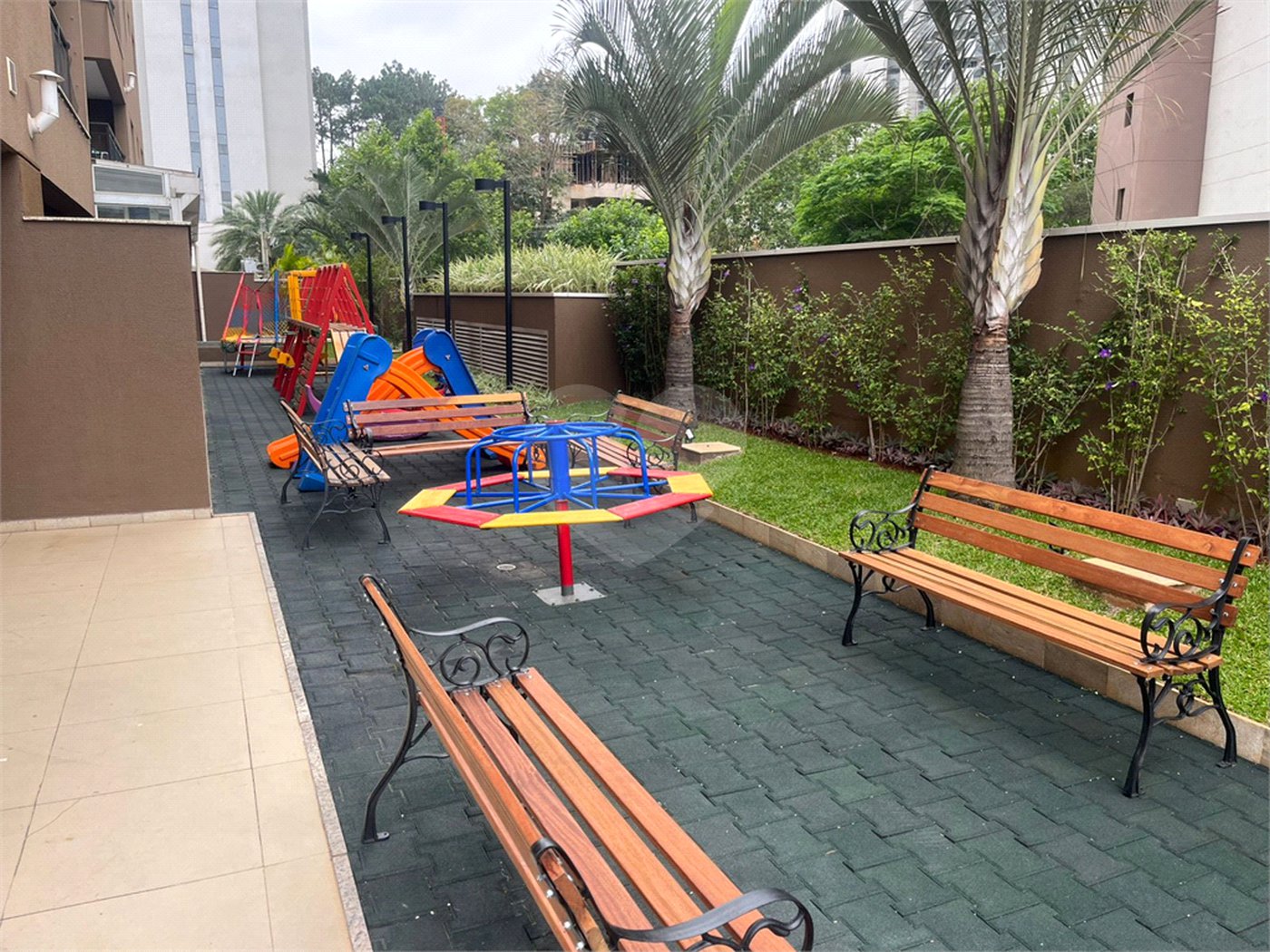 Apartamento à venda com 2 quartos, sendo 1 suíte,  em Melville Empresarial I e II, Barueri, SP