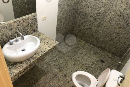 Casa Térrea à venda com 4 quartos, sendo 2 suítes, em Jardim das Bandeiras, São Paulo, SP