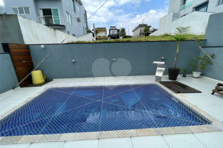 Casa à venda com 1 quarto, sendo 3 suítes, no condomínio Aruã Brisas I, Mogi das Cruzes - SP