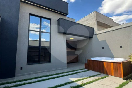 Casa Moderna / Jardim Residencial Nova Veneza