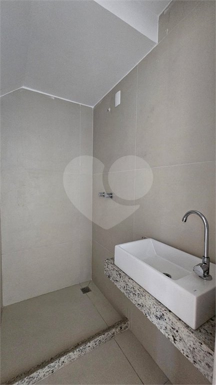 Casa à venda com 4 quartos, sendo 3 suítes, no condomínio Grand Park, Rio de Janeiro - RJ