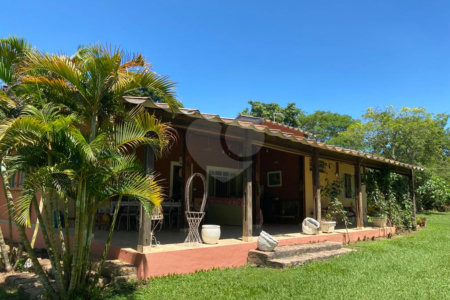 Chácara à venda com 3 quartos, sendo 1 suíte,  em Micai, Salto, SP