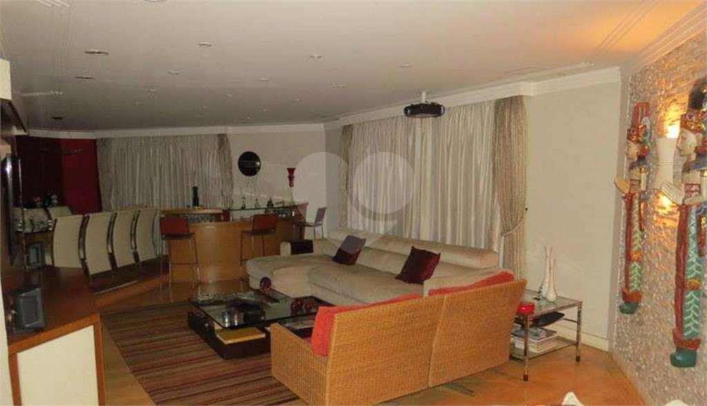 Apartamento à venda com 4 quartos, sendo 3 suítes,  em Santa Teresinha, São Paulo, SP