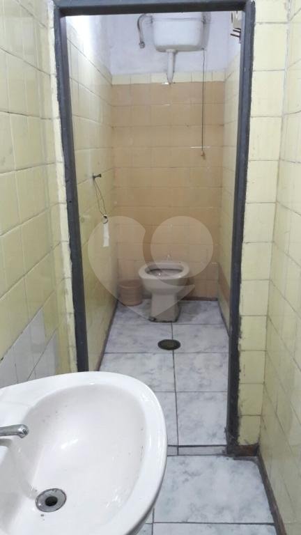 Prédio à venda com 5 quartos, sendo 1 suíte, em Vila Romero, São Paulo, SP