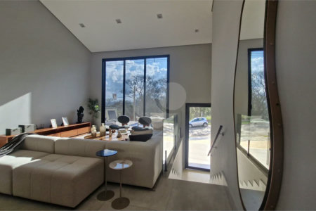 Casa Térrea de Alto Padrão no Condomínio Elementum | Totalmente Mobiliada e Decorada, 3 Suítes e Piscina