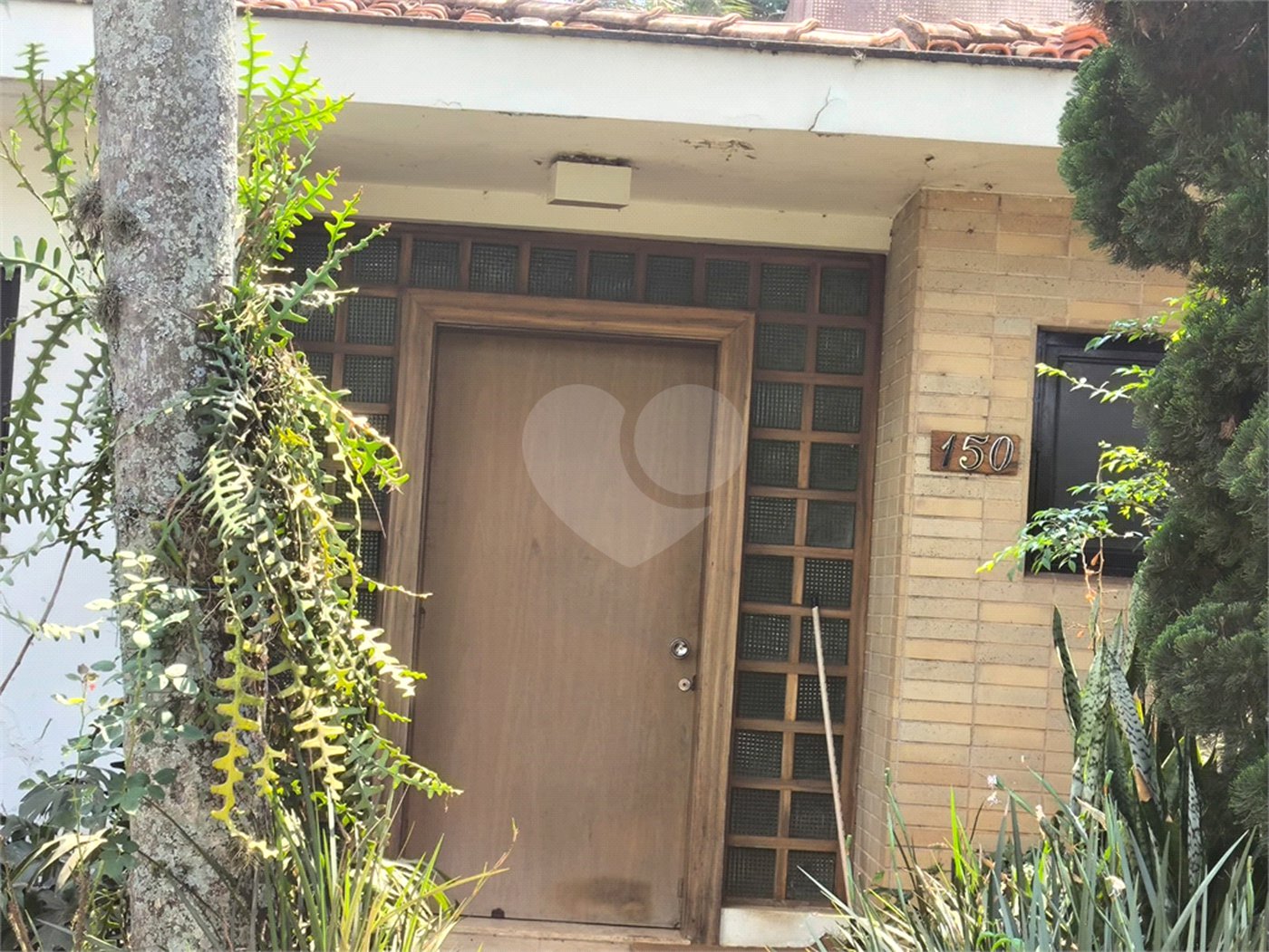 Casa à venda com 6 quartos, sendo 1 suíte, em Tremembé, São Paulo, SP