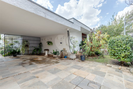 Casa Térrea à venda com 4 quartos, sendo 1 suíte, em Brooklin, São Paulo, SP