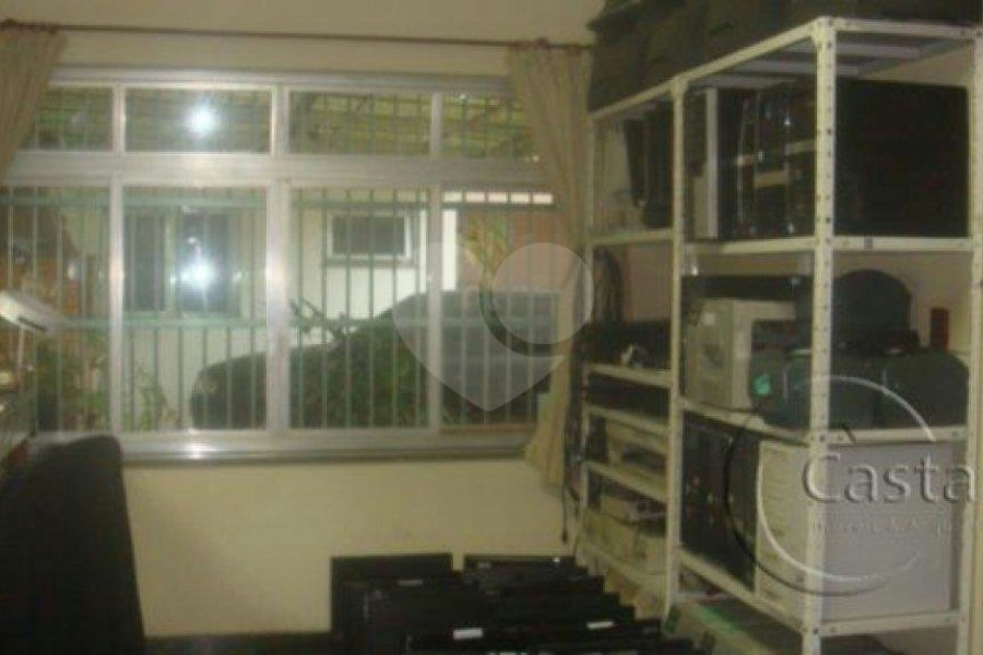 Sobrado à venda com 3 quartos, sendo 1 suíte, em Vila Prudente, São Paulo, SP