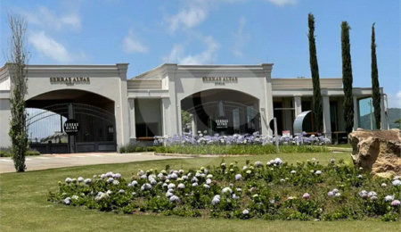 Terreno à venda no condomínio Serras Altas Golf Estate, Poços de Caldas - MG