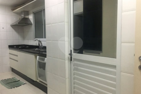 Apartamento à venda com 3 suítes em Lar São Paulo, São Paulo, SP