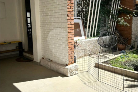 Casa à venda com 4 quartos, sendo 2 suítes, em Planalto Paulista, São Paulo, SP