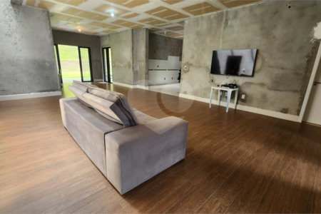 Casa à venda com 3 suítes no condomínio Residencial Jardim Primavera, Louveira - SP