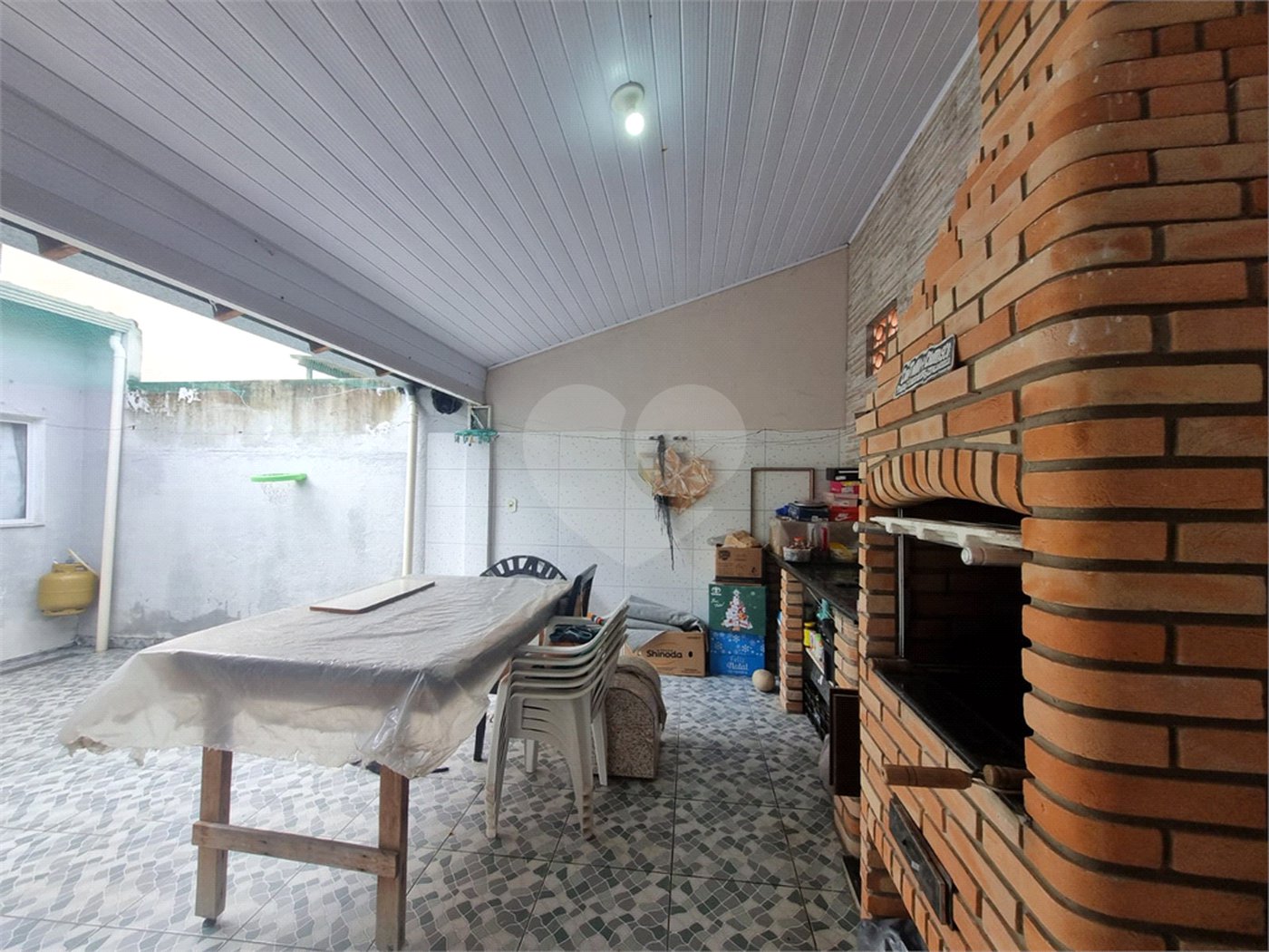 Casa à venda com 2 quartos, sendo 1 suíte,  em Aparecidinha, Sorocaba, SP