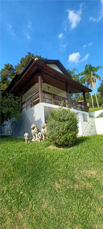 Casa à venda com 3 quartos, sendo 1 suíte, no condomínio Clube de Campo Fazenda Tabarã, Mairiporã - SP