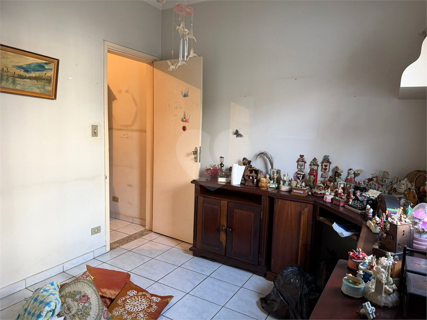 Casa à venda com 2 quartos no condomínio Residencial Bari, Itaquaquecetuba - SP