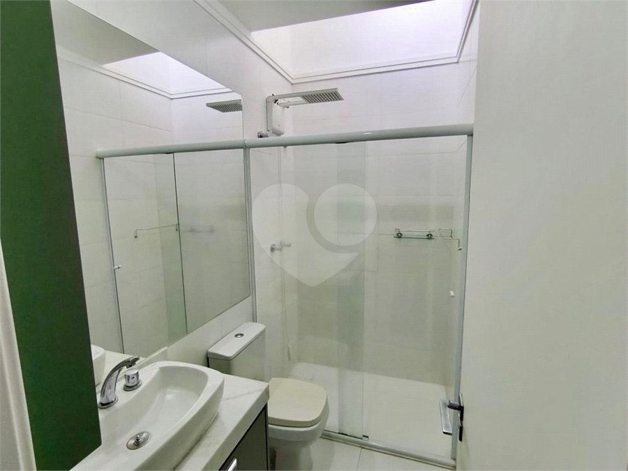 Casa à venda com 3 quartos, sendo 1 suíte, no condomínio Residencial Rio Preto Village, Atibaia - SP