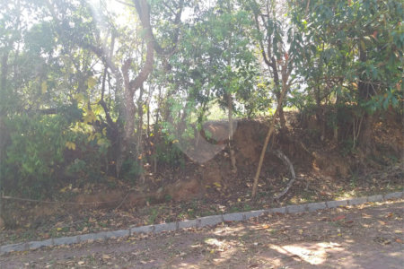 Terreno à venda com 1 suíte em Jardim São Bento do Recreio, Valinhos, SP