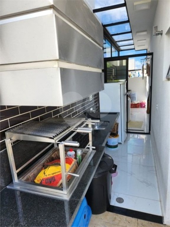 Casa à venda com 3 quartos, sendo 1 suíte, no condomínio Park Real, Indaiatuba - SP