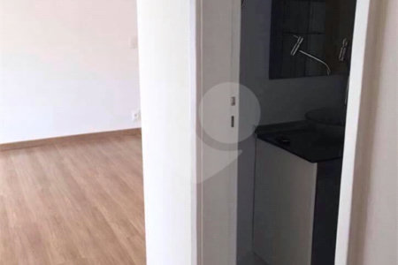 Apartamento à venda com 3 quartos, sendo 1 suíte, em Vila Mariana, São Paulo, SP