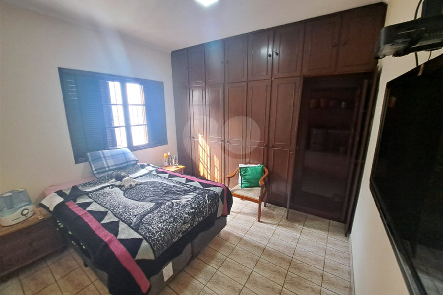 Sobrado à venda com 3 quartos em Vila Sabrina, São Paulo, SP