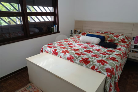 Casa à venda com 3 quartos, sendo 1 suíte, em Santana, São Paulo, SP