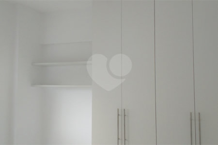 Apartamento à venda com 3 quartos, sendo 1 suíte, em Vila Suzana, São Paulo, SP