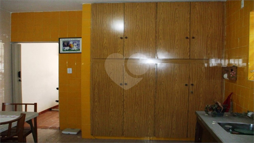 Sobrado à venda com 3 quartos em Chora Menino, São Paulo, SP