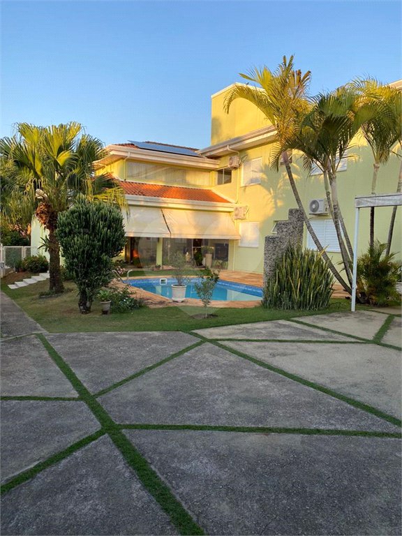 Casa à venda com 4 suítes no condomínio _portal do Sabia, Araçoiaba da Serra - SP