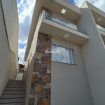 Casa à venda no bairro Recreio Maristela em Atibaia com linda vista para as montanhas