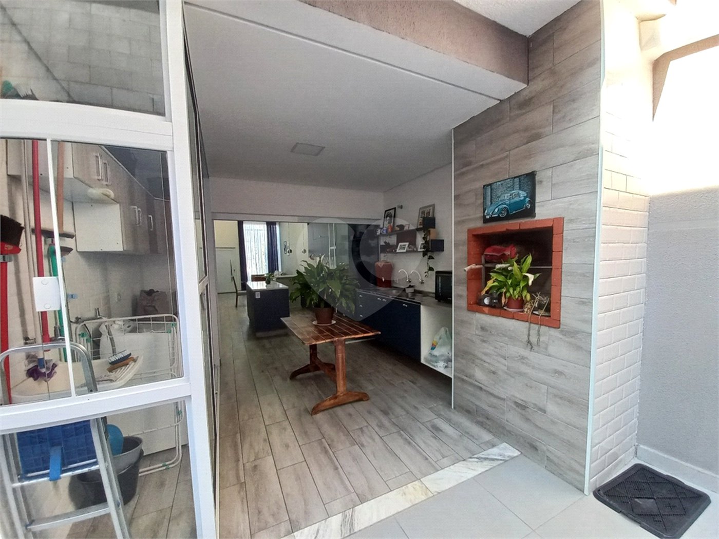 Casa à venda com 2 quartos, sendo 1 suíte, no condomínio Horto Florestal Villagio, Sorocaba - SP