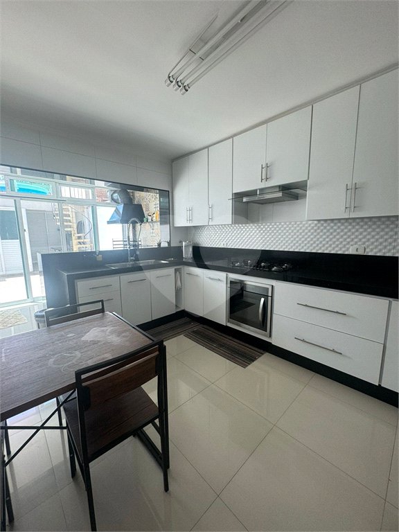 Sobrado à venda com 3 quartos, sendo 1 suíte, em Vila Nivi, São Paulo, SP