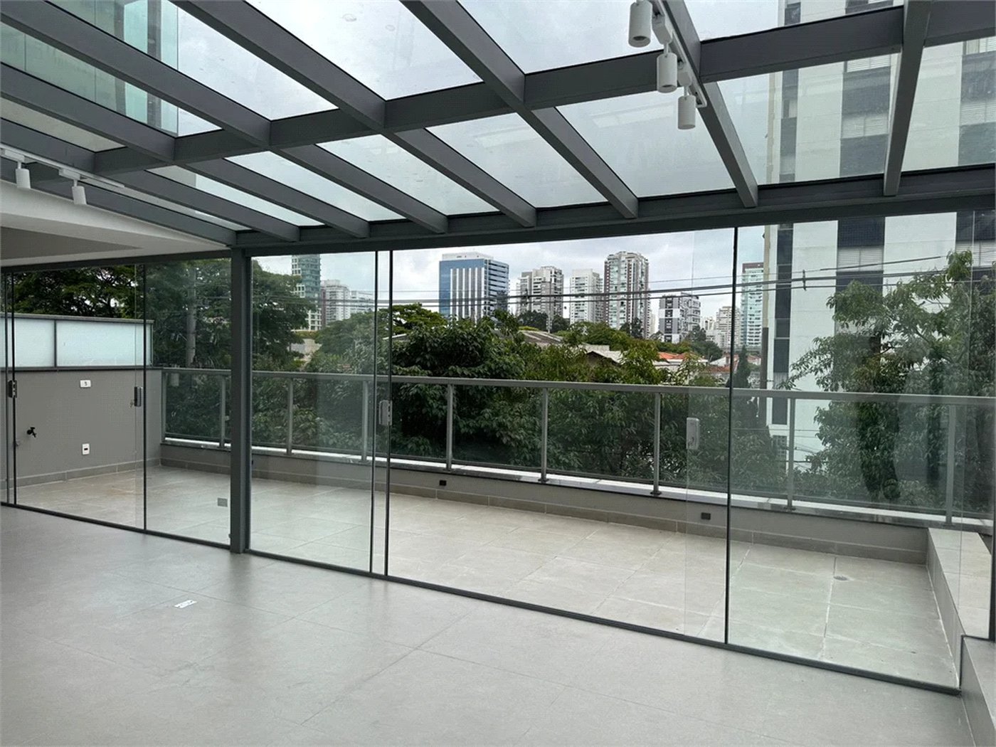 Studio à venda com 1 suíte em Vila Cordeiro, São Paulo, SP