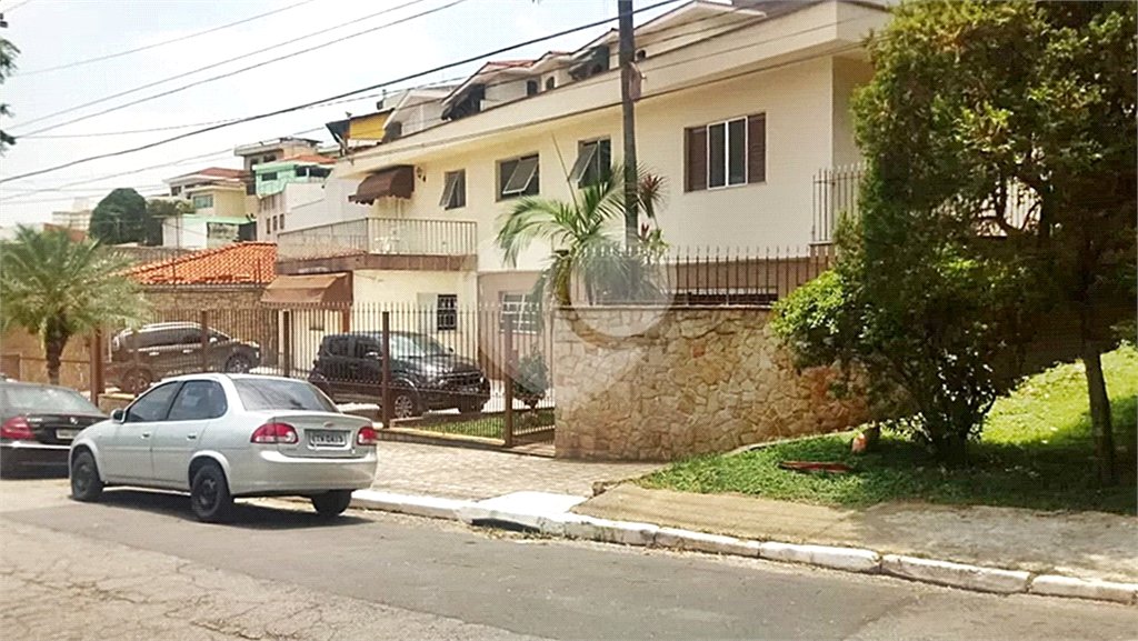 Sobrado à venda com 8 quartos, sendo 5 suítes, em Jardim Franca, São Paulo, SP